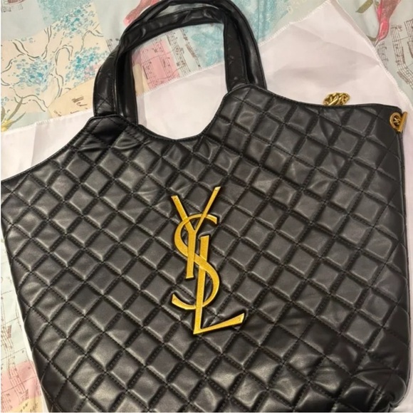Handbags - Designer Quilted Bag